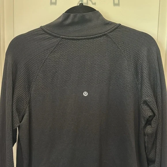 Size 10 Lululemon Quarter Zip - Picture 7 of 7